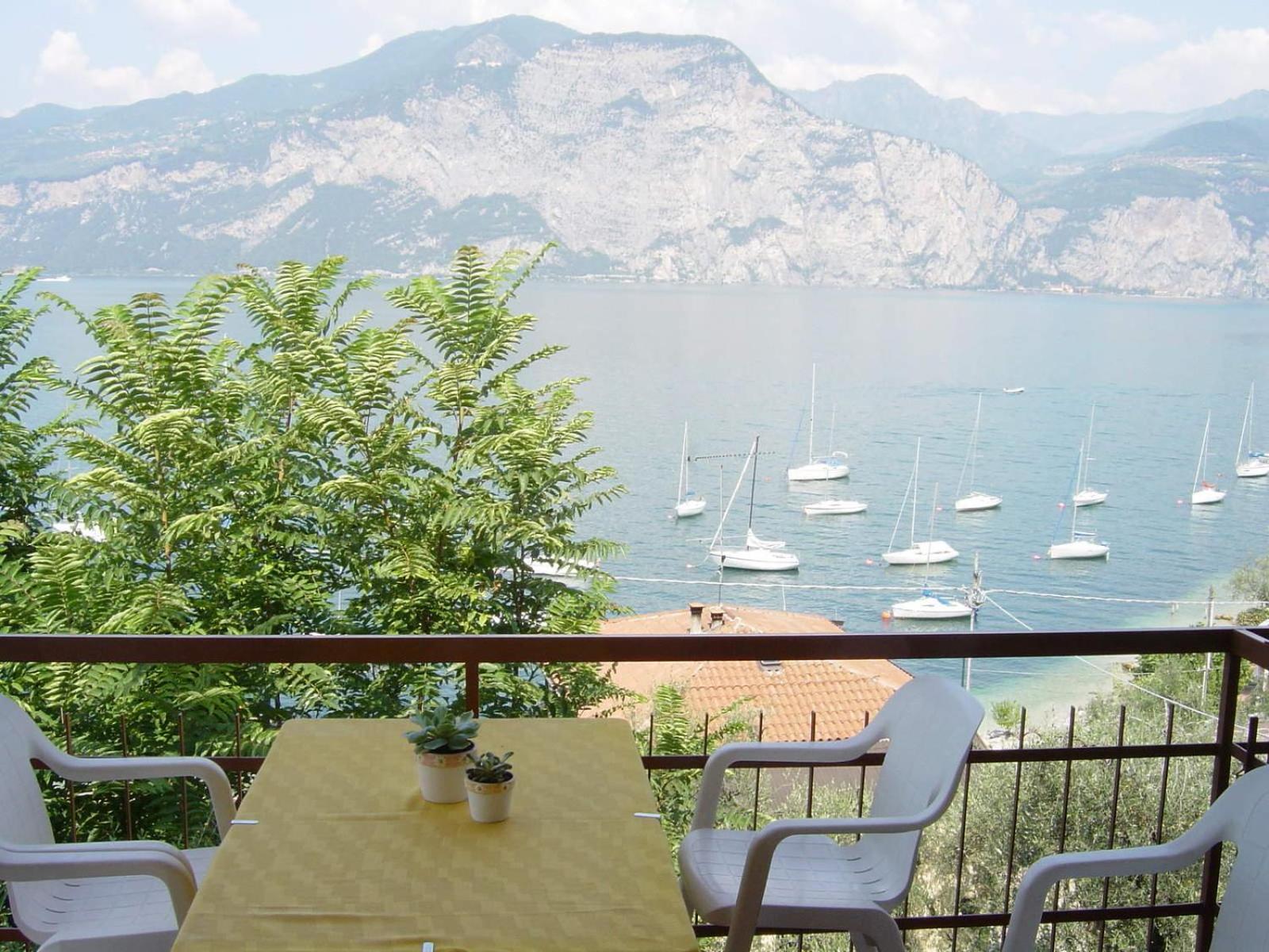 Residence Casa Maria Assenza di Brenzone Exterior photo